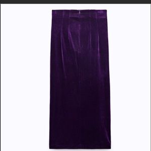 Elegant skirt perfect for the evening 🥰